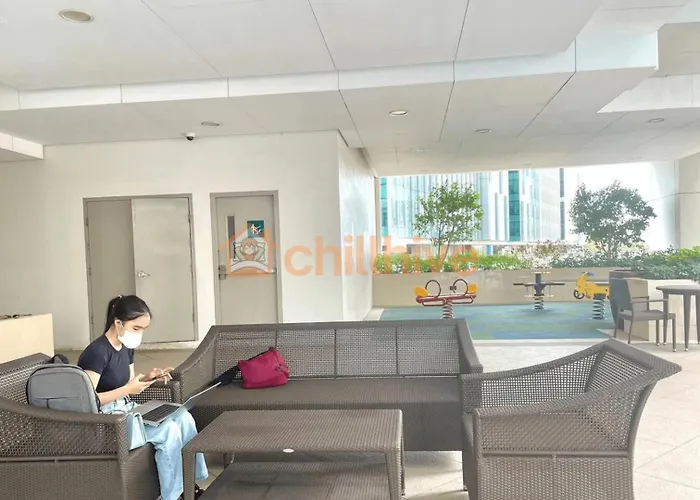 Bgc's Near Uptown Mall #oursw15o Holiday home