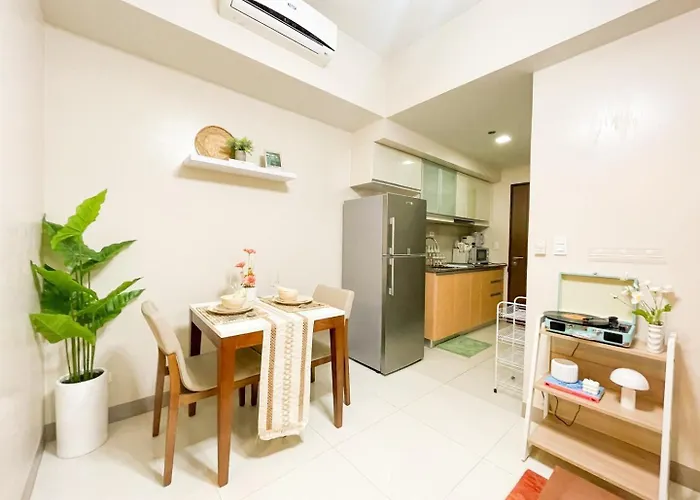 Holiday home Bgc's Near Uptown Mall #oursw15o Manila